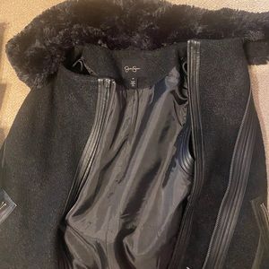 Jessica Simpson vest